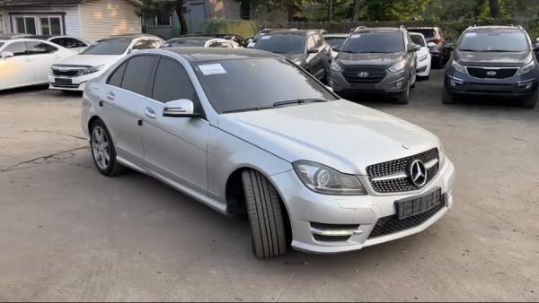 Mercedes Benz C200 2013 - Disponible para reservar