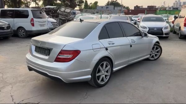 Mercedes Benz C200 2013 - Disponible para reservar - Imagen 6