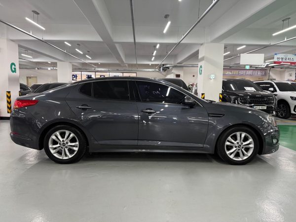 Kia K5 2011 - En tránsito - Imagen 6