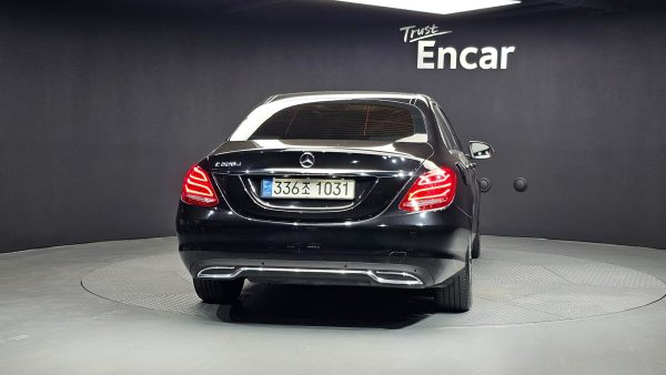 Mercedes-Benz Clase C (W205) – C220d Avantgarde - Imagen 4