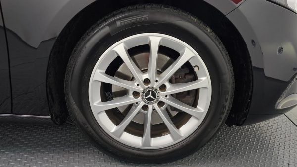 A-Class W177A220 Hatchback - Imagen 6