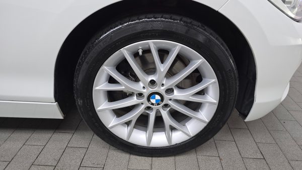 BMW Serie 1 (F20) – 118d Sport 5 puertas - Imagen 6