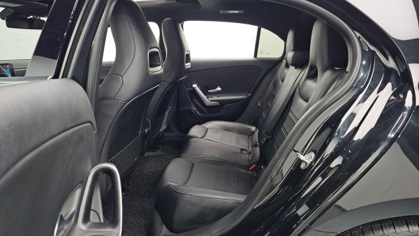 A-Class W177A220 Hatchback - Imagen 9