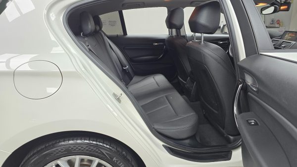 BMW Serie 1 (F20) – 118d Sport 5 puertas - Imagen 9
