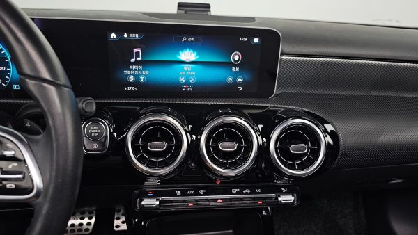 A-Class W177A220 Hatchback - Imagen 13